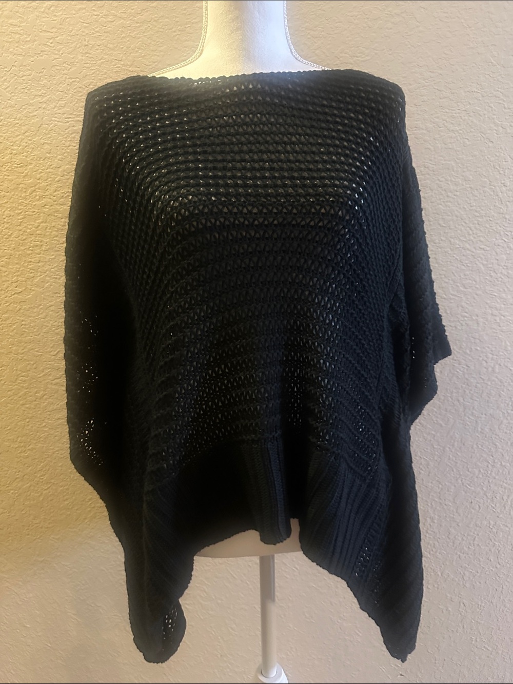 Ariat Black Open-Knit Poncho Top Size S/M